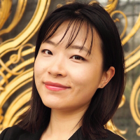 Headshot of Vivienne Zhang